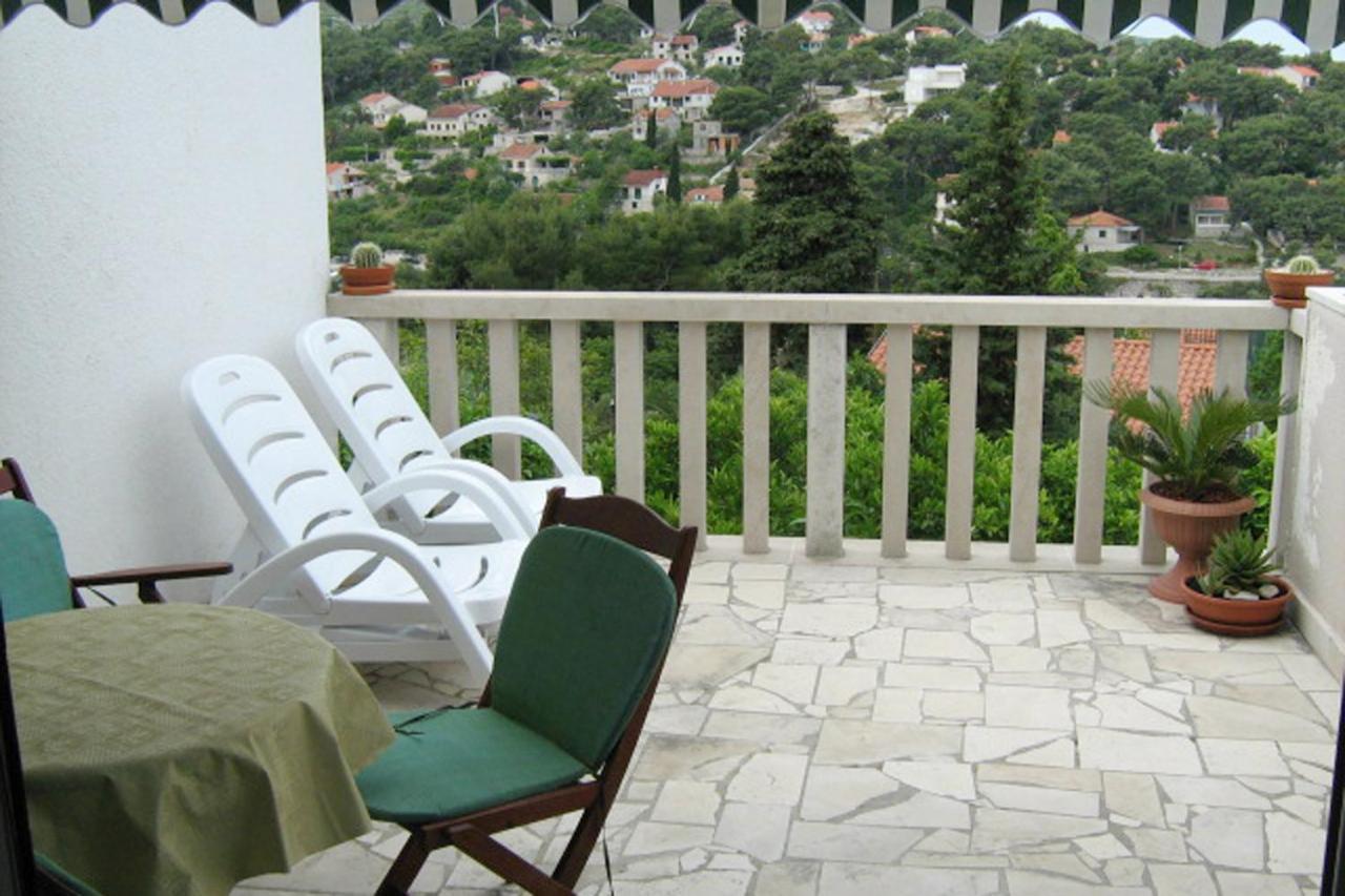 Apartments By The Sea Splitska, Brac - 2923 Постіра Екстер'єр фото